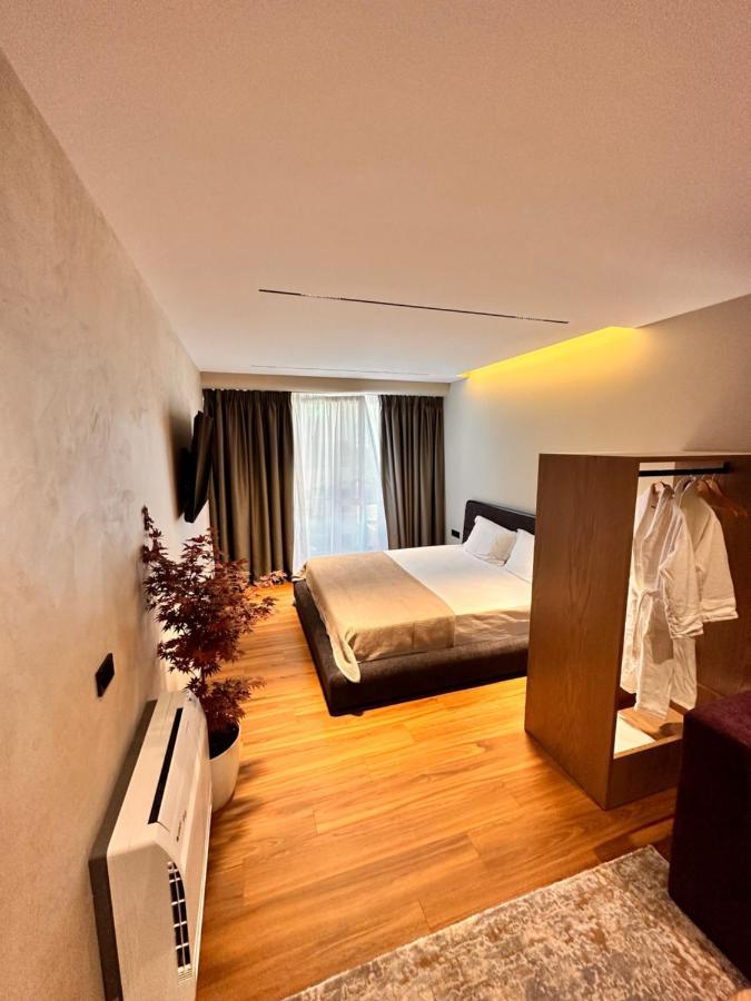Aia Suites & Apartments Tirana Eksteriør billede